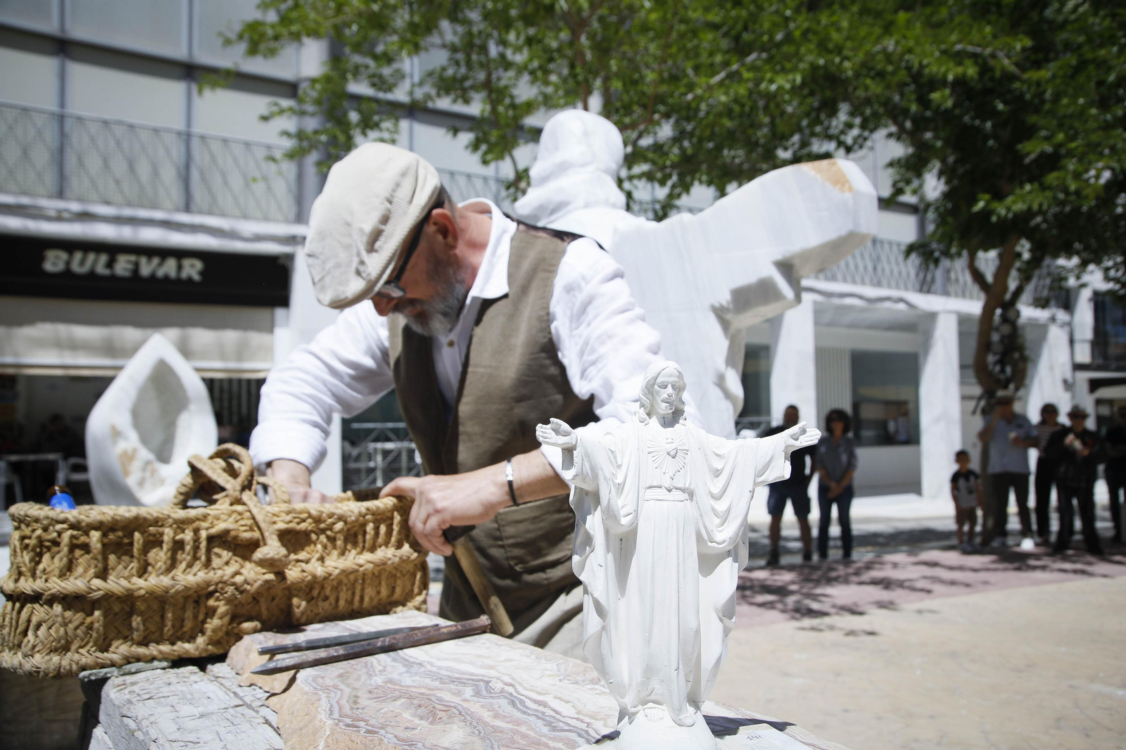 Imágenes de "Canteros y Caciques en la lucha por el Mármol" de Macael