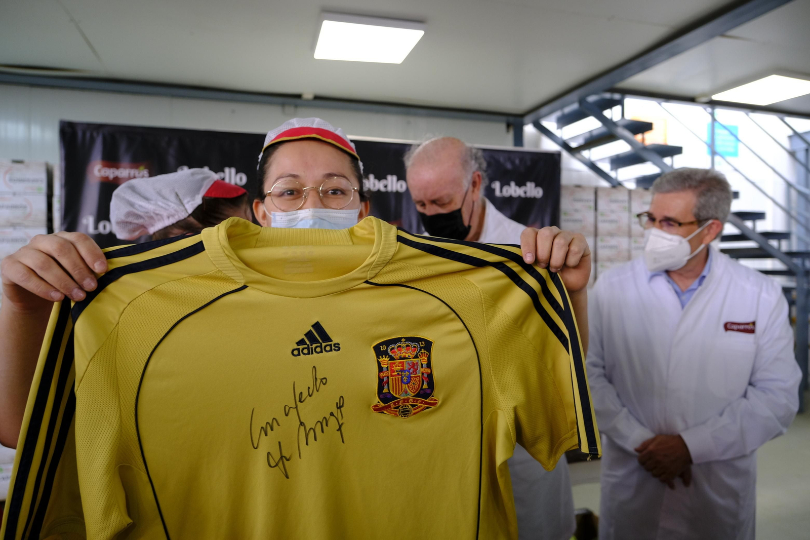 Fotogalería de la visita de Vicente del Bosque a Grupo Caparrós.