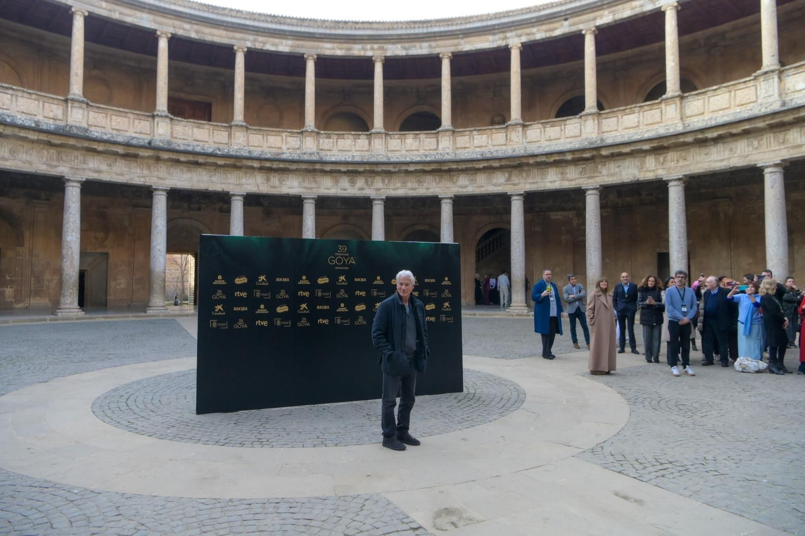 Así ha sido la llegada de Richard Gere al Palacio Carlos V de Granada