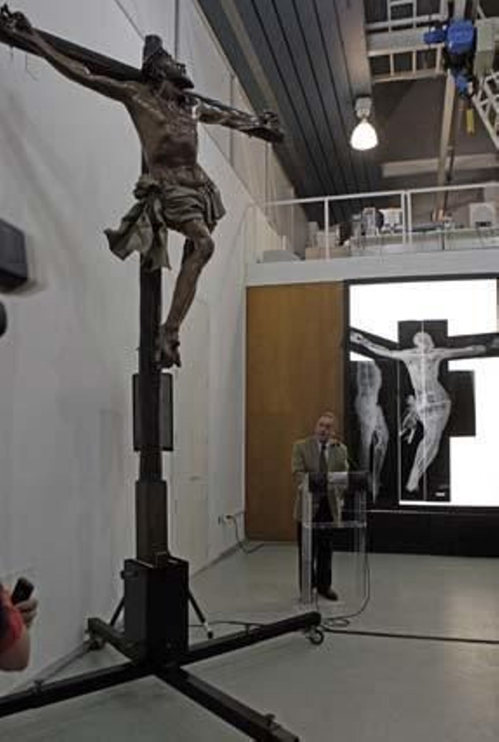 El IAPH devolverá al Cristo del Museo el aspecto estético de finales del XIX