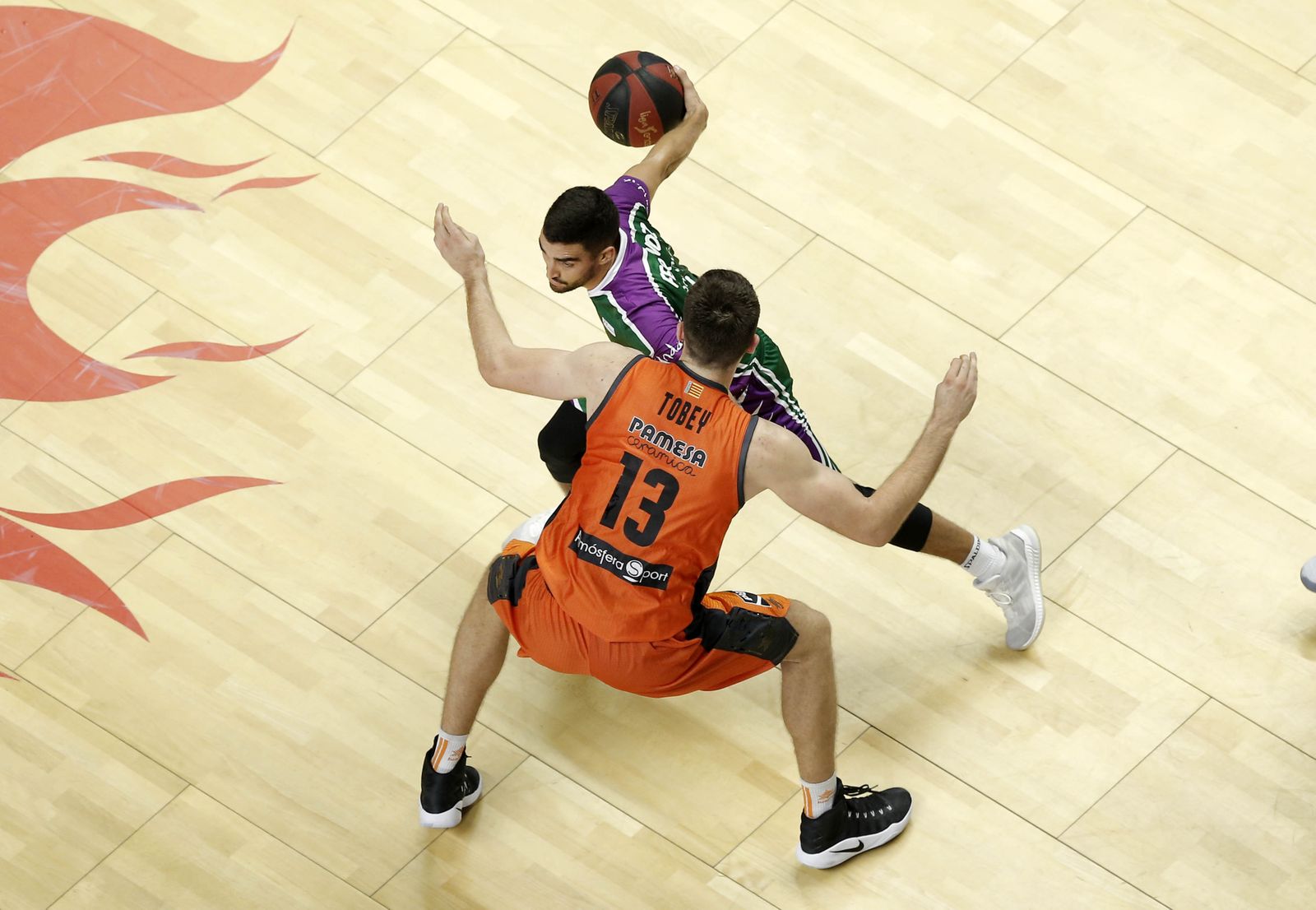 Jaime Fernández, defendido por Mike Tobey.