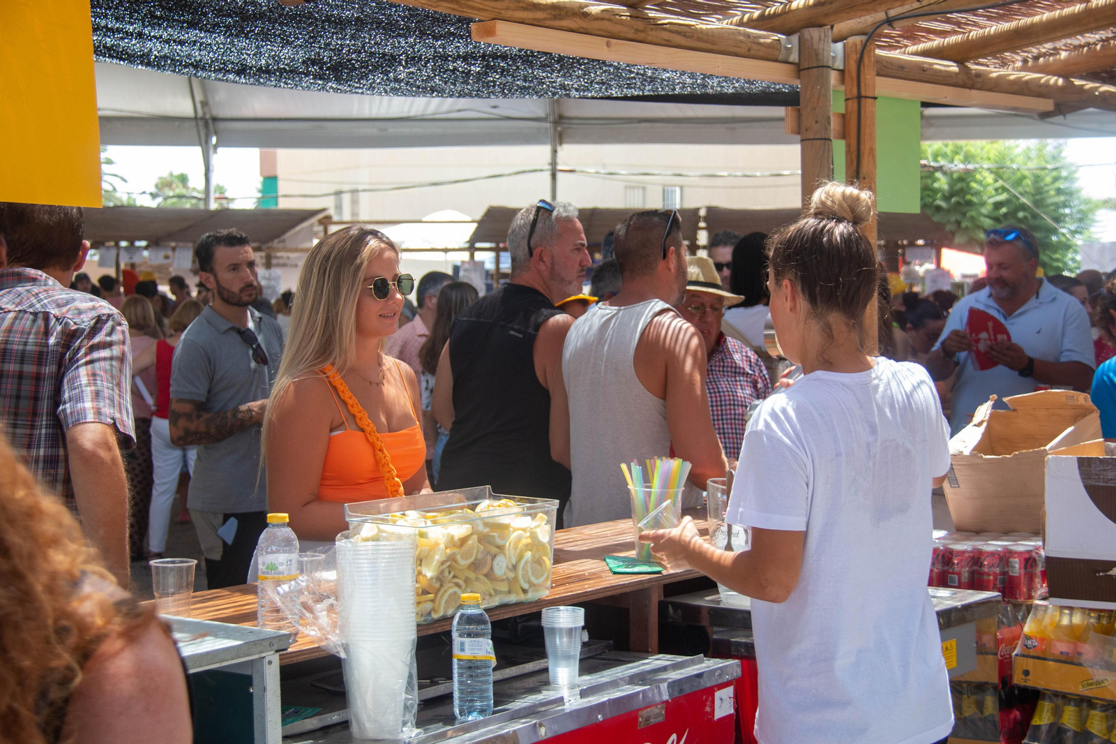 ¿No te has perdido el primer día de Feria de Almuñécar? ¡Búscate!