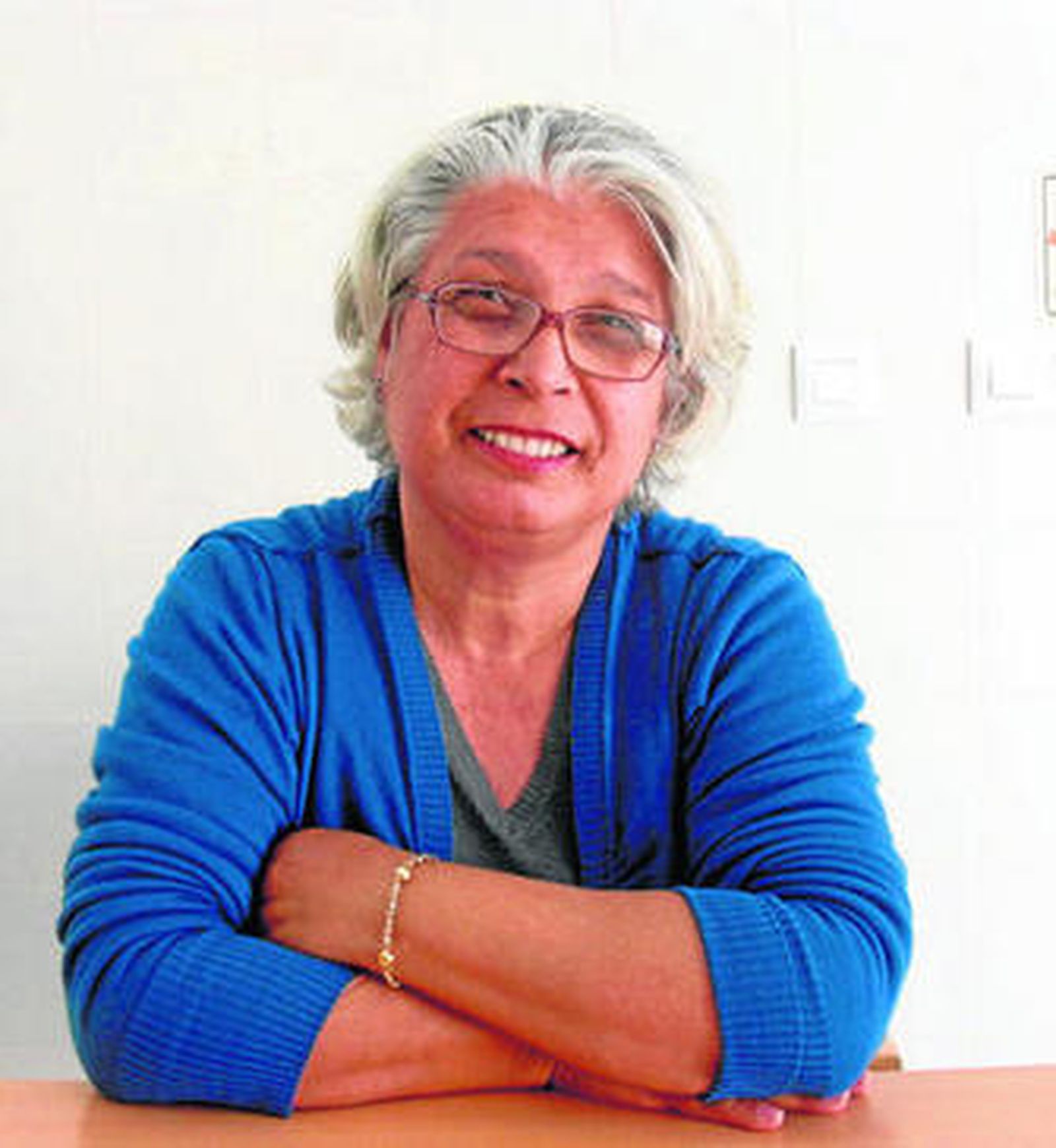 Catalina Flores posa para Diario de Almería tras contar su historia.