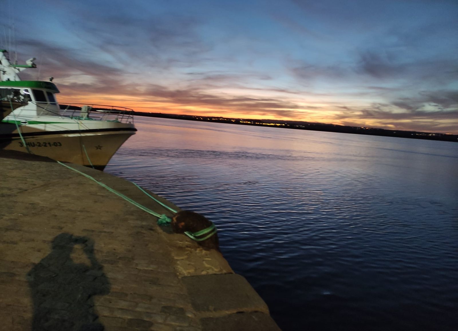 Puesta de sol en el Algarve vista desde Ayamonte.