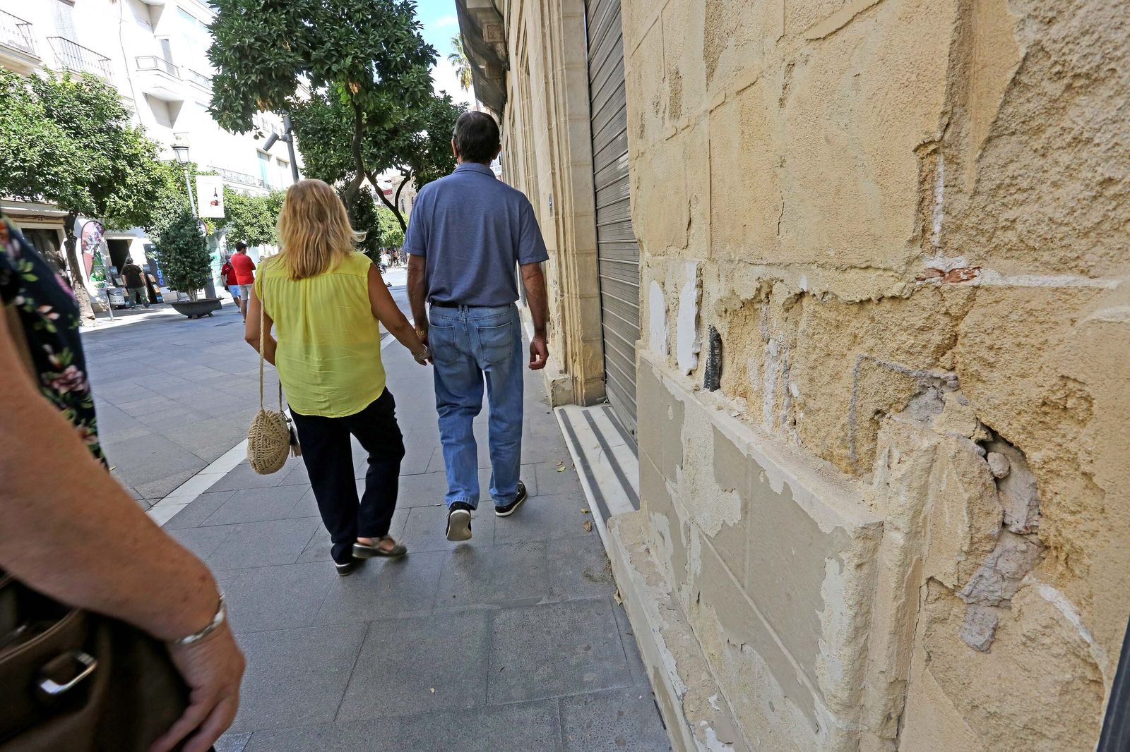 Grave deterioro del edificio del antiguo Casino Jerezano tras el cierre de Zara