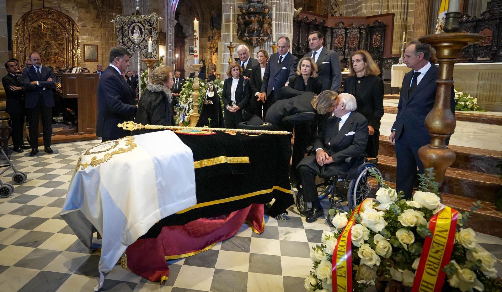 Imágenes del funeral de Álvaro Domecq en la catedral de Jerez