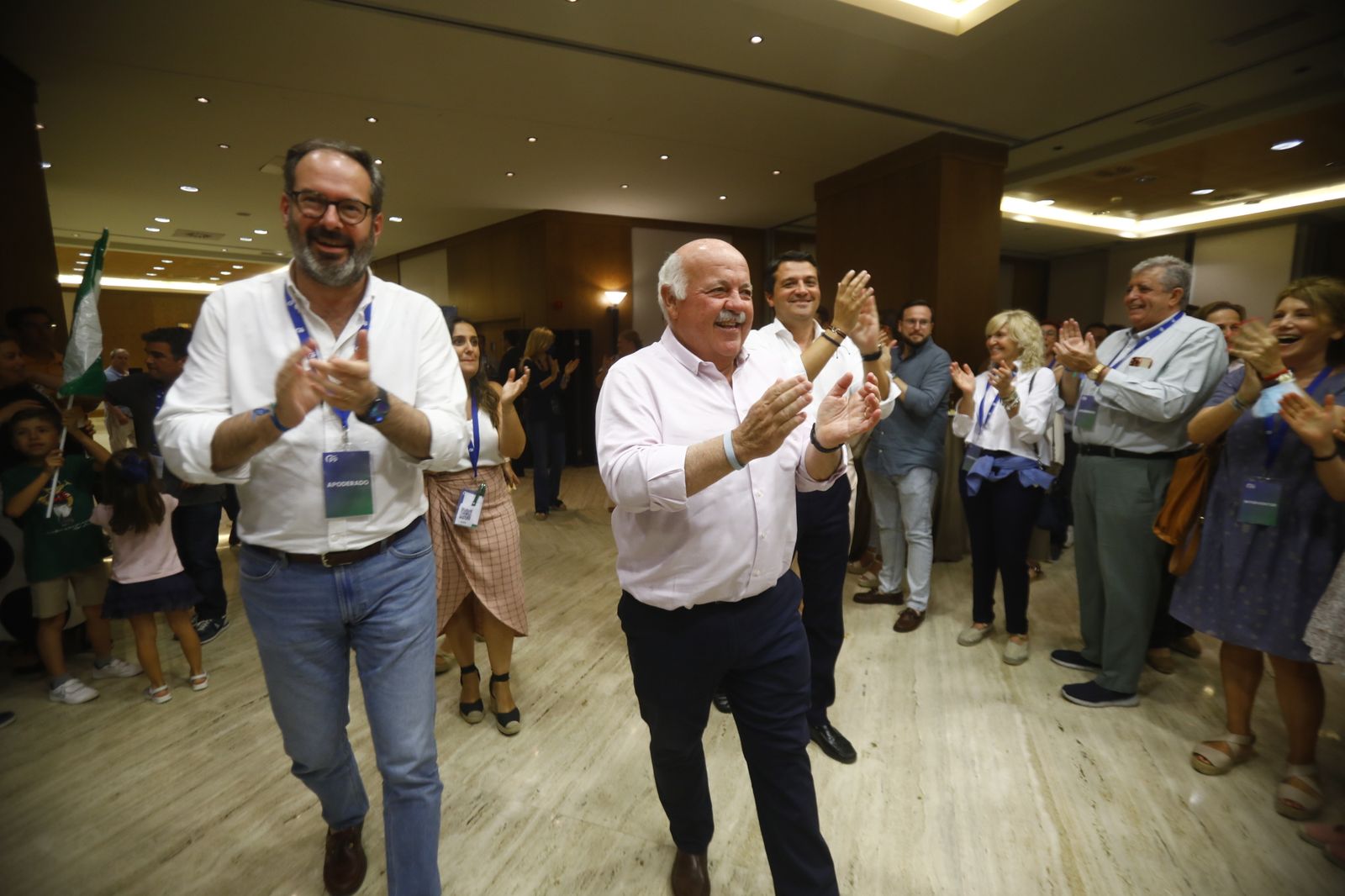 Las fotografías de la fiesta del PP de Córdoba tras su histórica victoria en las elecciones andaluzas