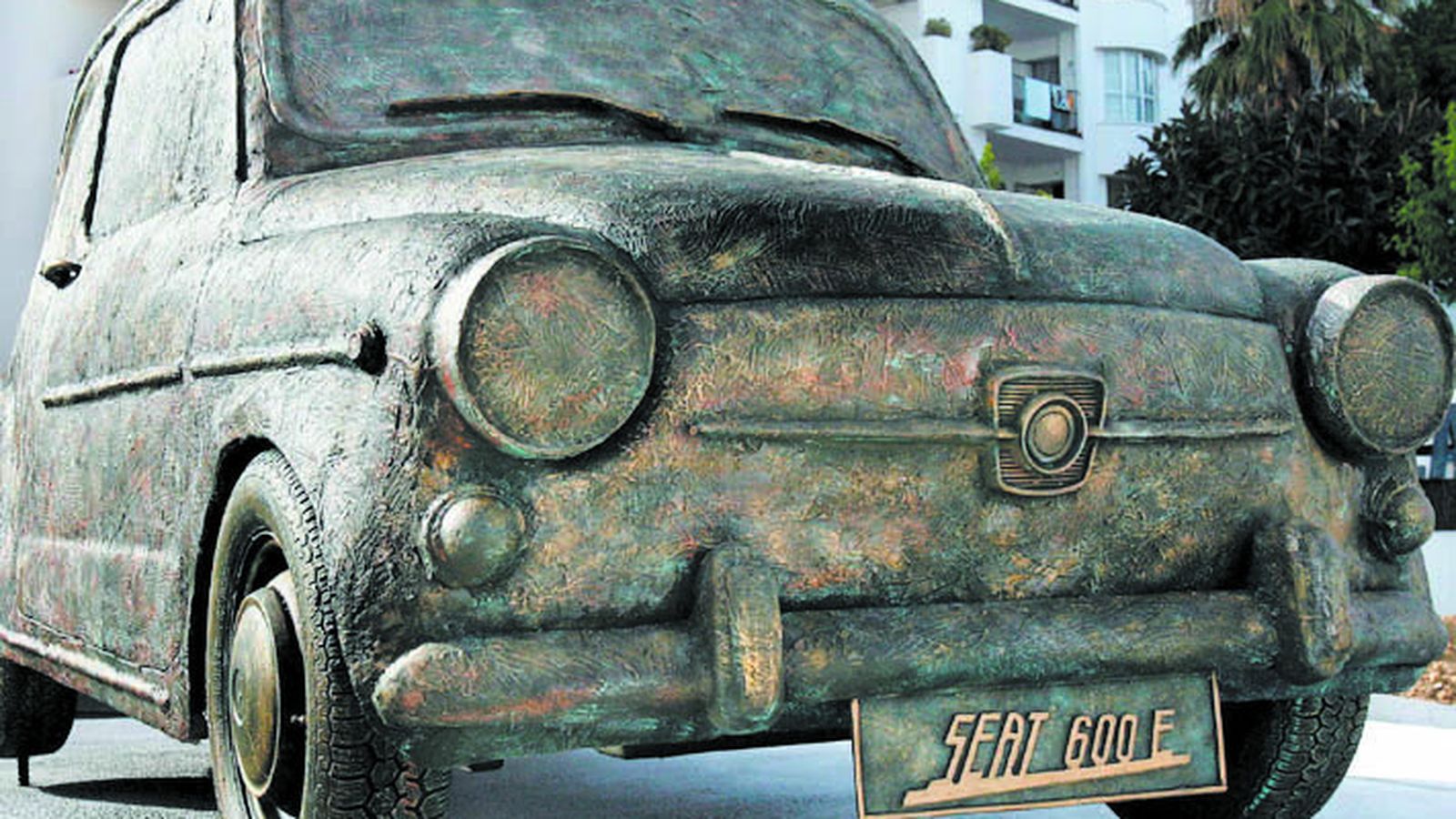 El Monumento al Seat 600, ubicado en Fuengirola.