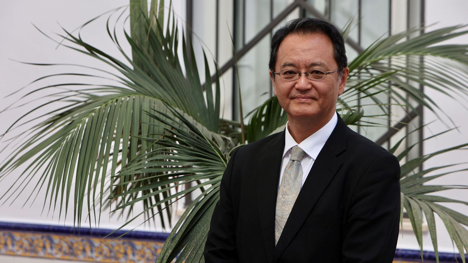 Takahiro Nakamae se entrevistó con el presidente de la Junta, Juanma Moreno, y visitó Coria del Río.