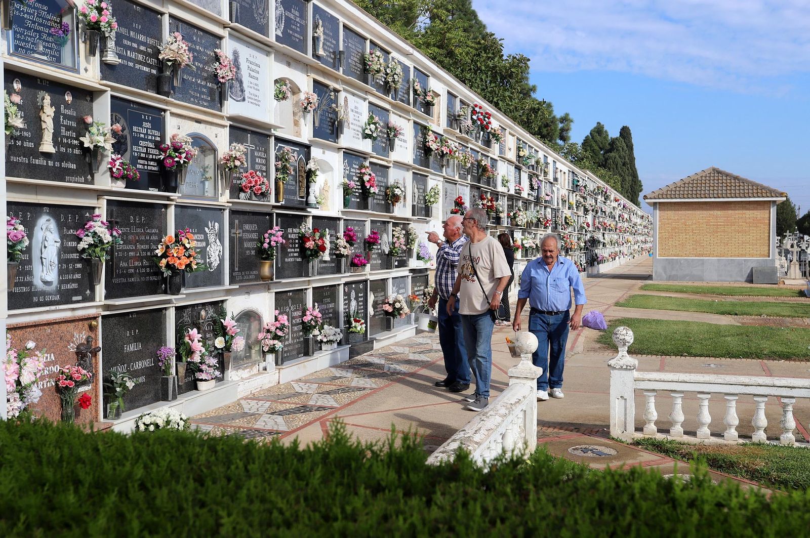 Cementerio de La Soledad en Huelva este domingo.