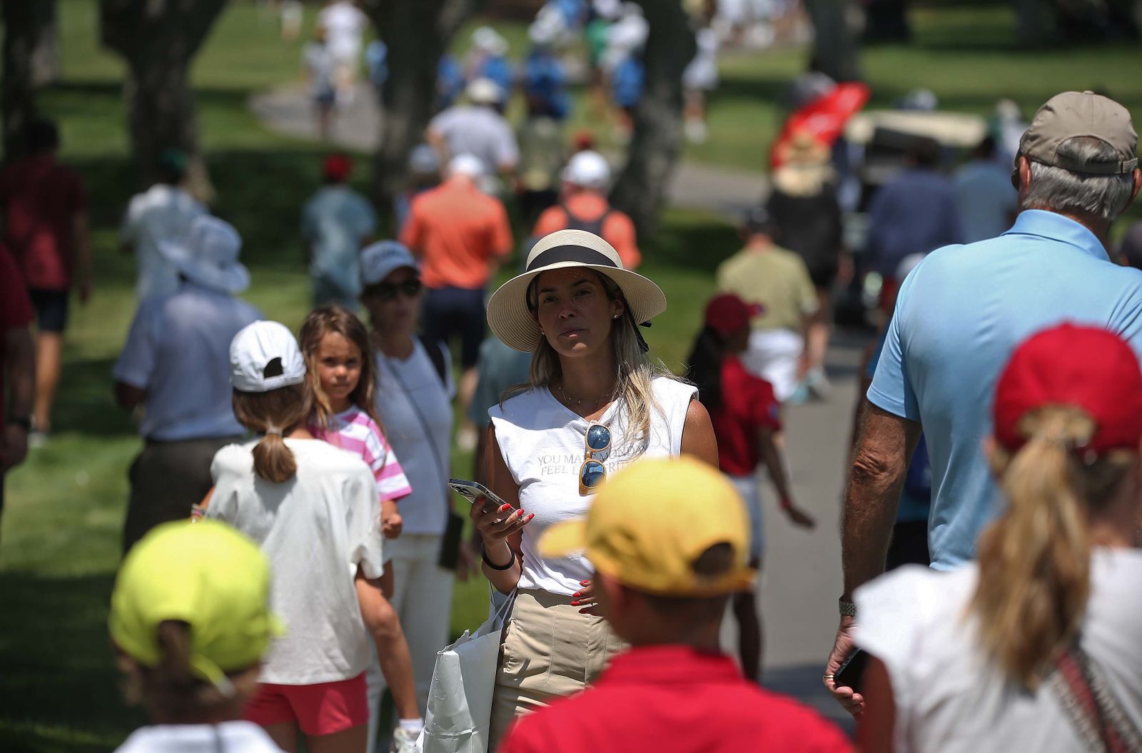 Ambiente durante la primera jornada del LIV Golf Andalucía 2023 en Valderrama