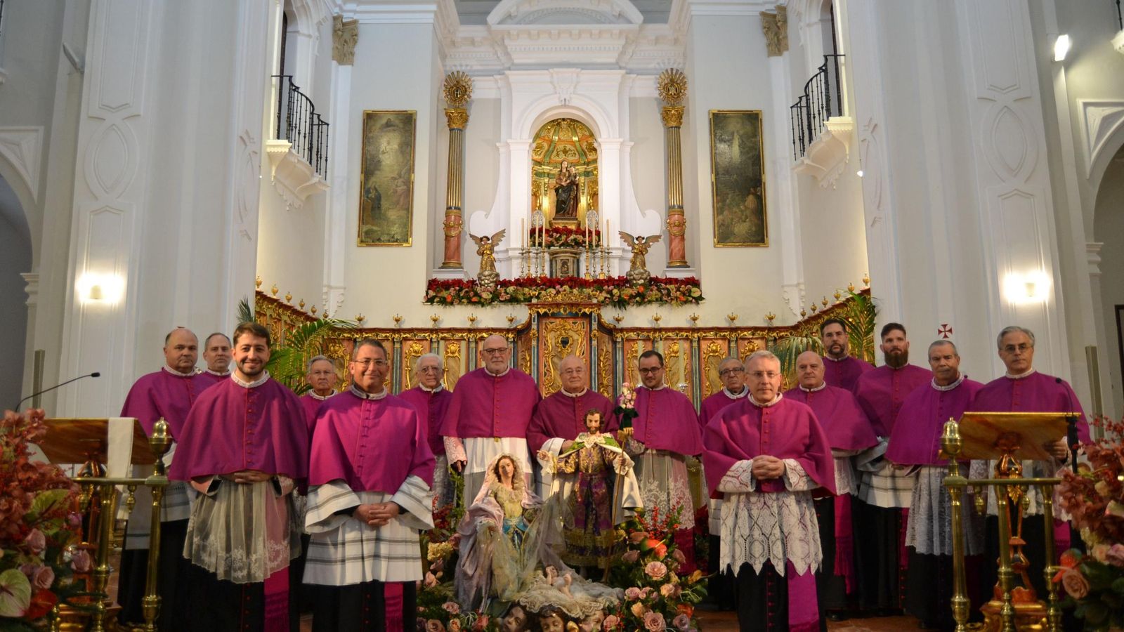 Solemne acto de toma de posesión de tres nuevos capitulares