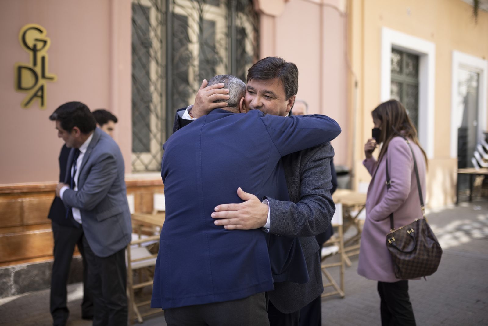 Imágenes de la tertulia cofrade de Huelva Información