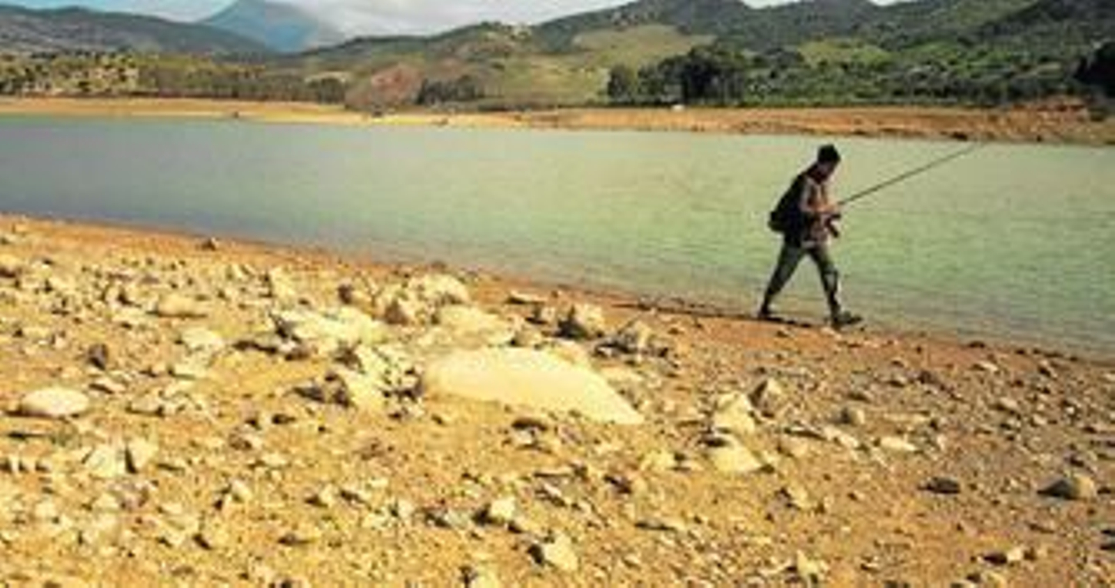 Los pantanos llegan a la mitad de su capacidad en el tercer año más seco