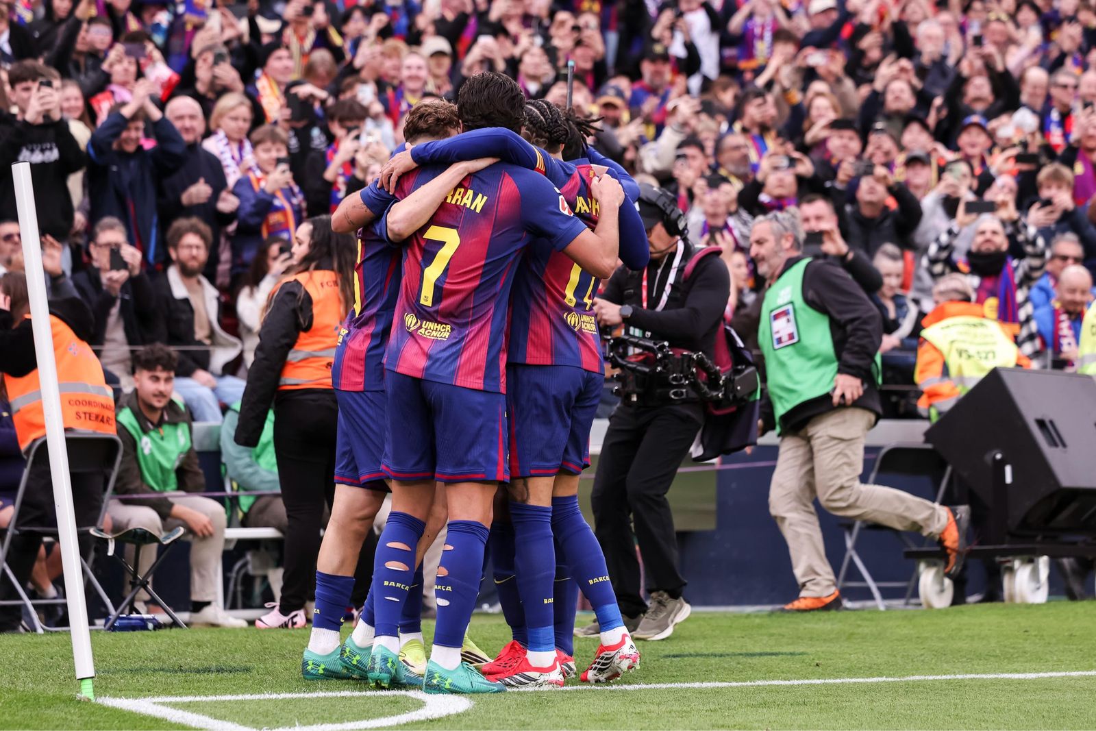 Las fotos del Barcelona-Villarreal en la gran tarde de Lamine