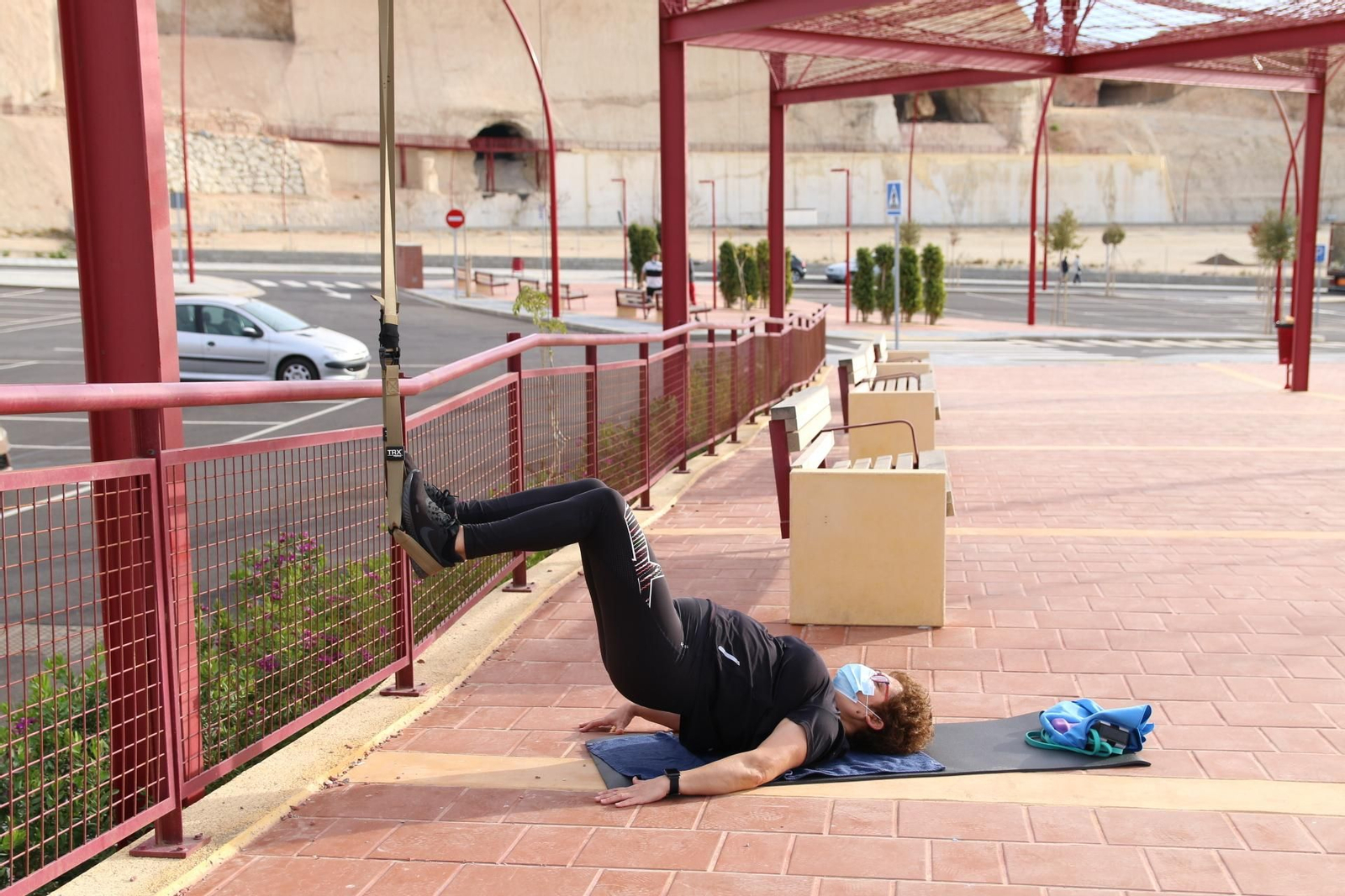 Fotogalería de los gimnasios urbanos en los parques de Almería.