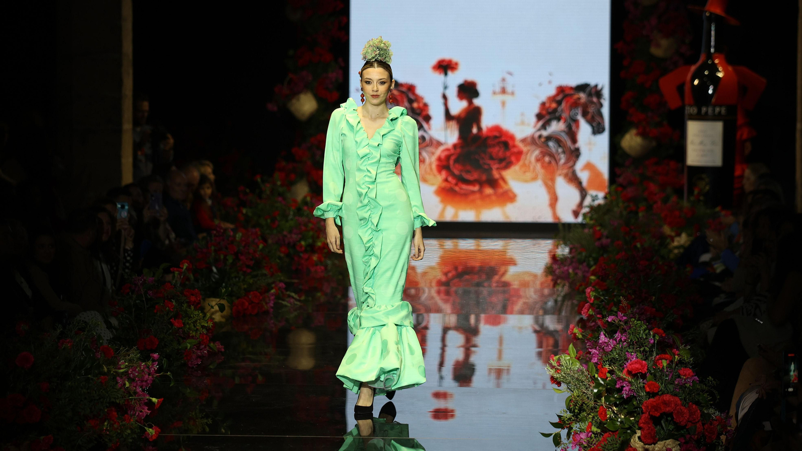 Desfile de Inmaculada González en la Pasarela Flamenca Tío Pepe Jerez 2024