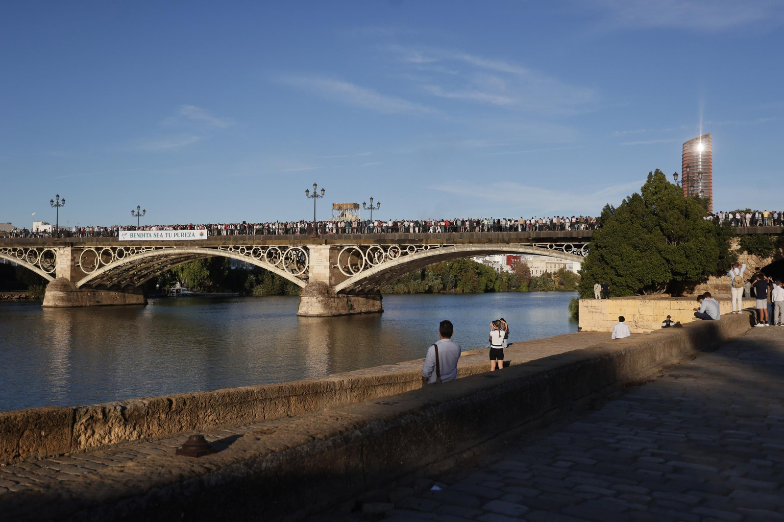 las imágenes de la procesión de la Esperanza de Triana a la Catedral