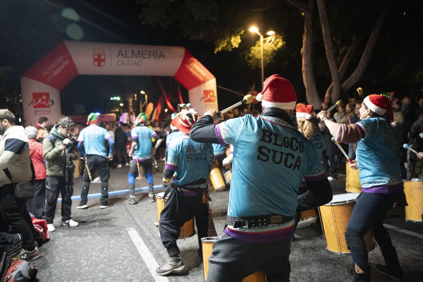 Almería corre y celebra su memoria olímpica en una San Silvestre de récord