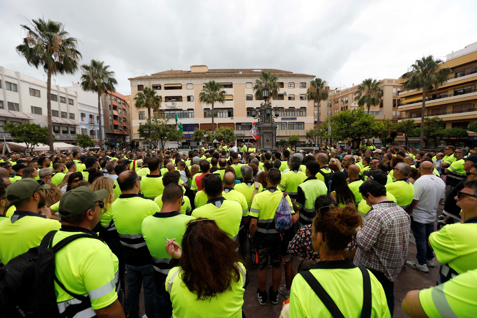 Final de la manifestación de los trabajadores de Acerinox este sábado en la Plaza Alta. Final de la manifestación de los trabajadores de Acerinox este sábado en la Plaza Alta.