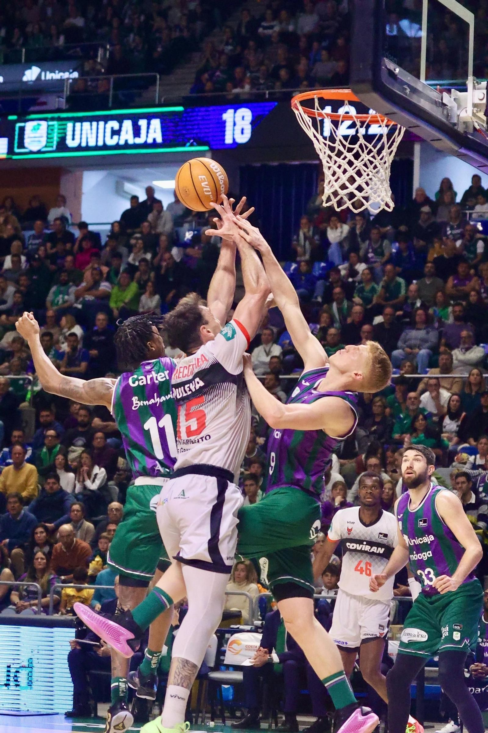 El Unicaja-Covirán Granada, en fotos