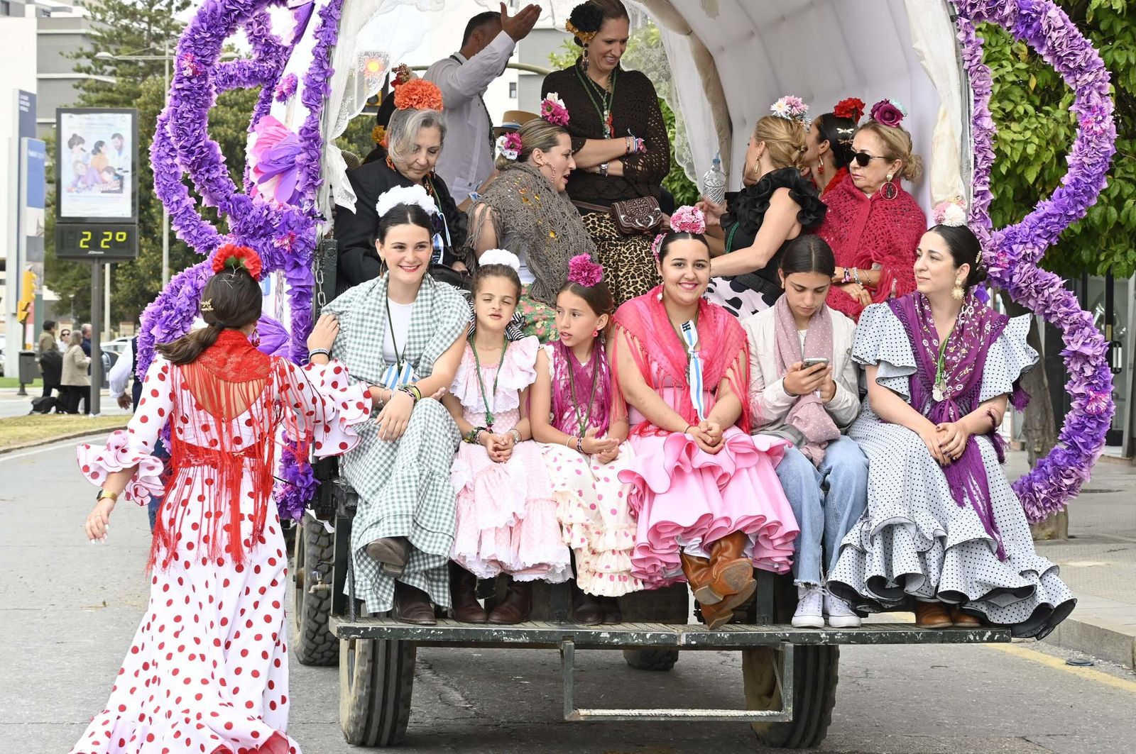 Imágenes de los carros de la Hermandad del Rocío de Huelva