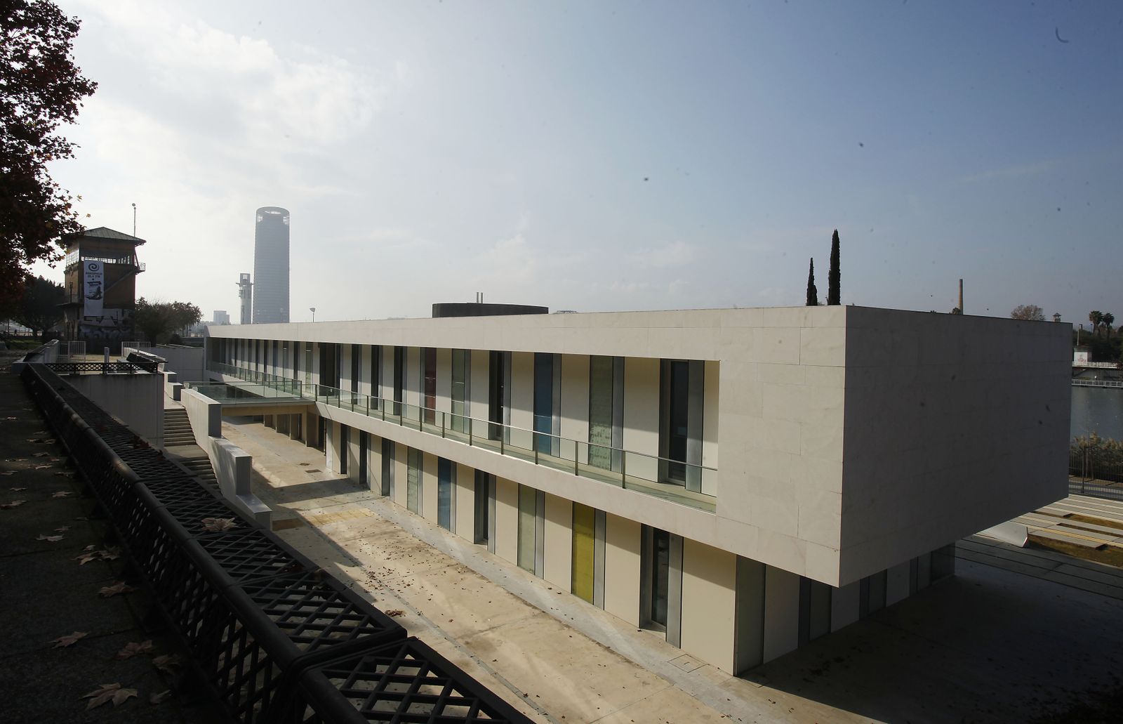 Biblioteca Felipe González.