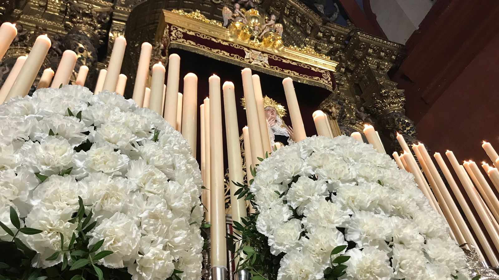 La Virgen de los Dolores celebra sus cultos el altar mayor de San Vicente