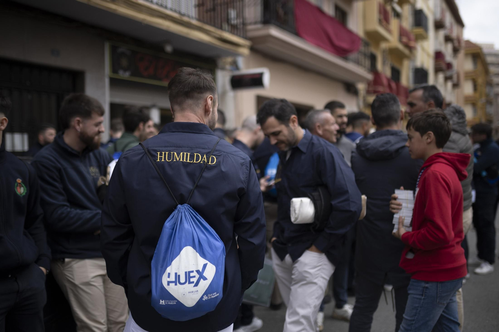 Las mejores imágenes del Miércoles Santo en Huelva: Hermandad de la Victoria