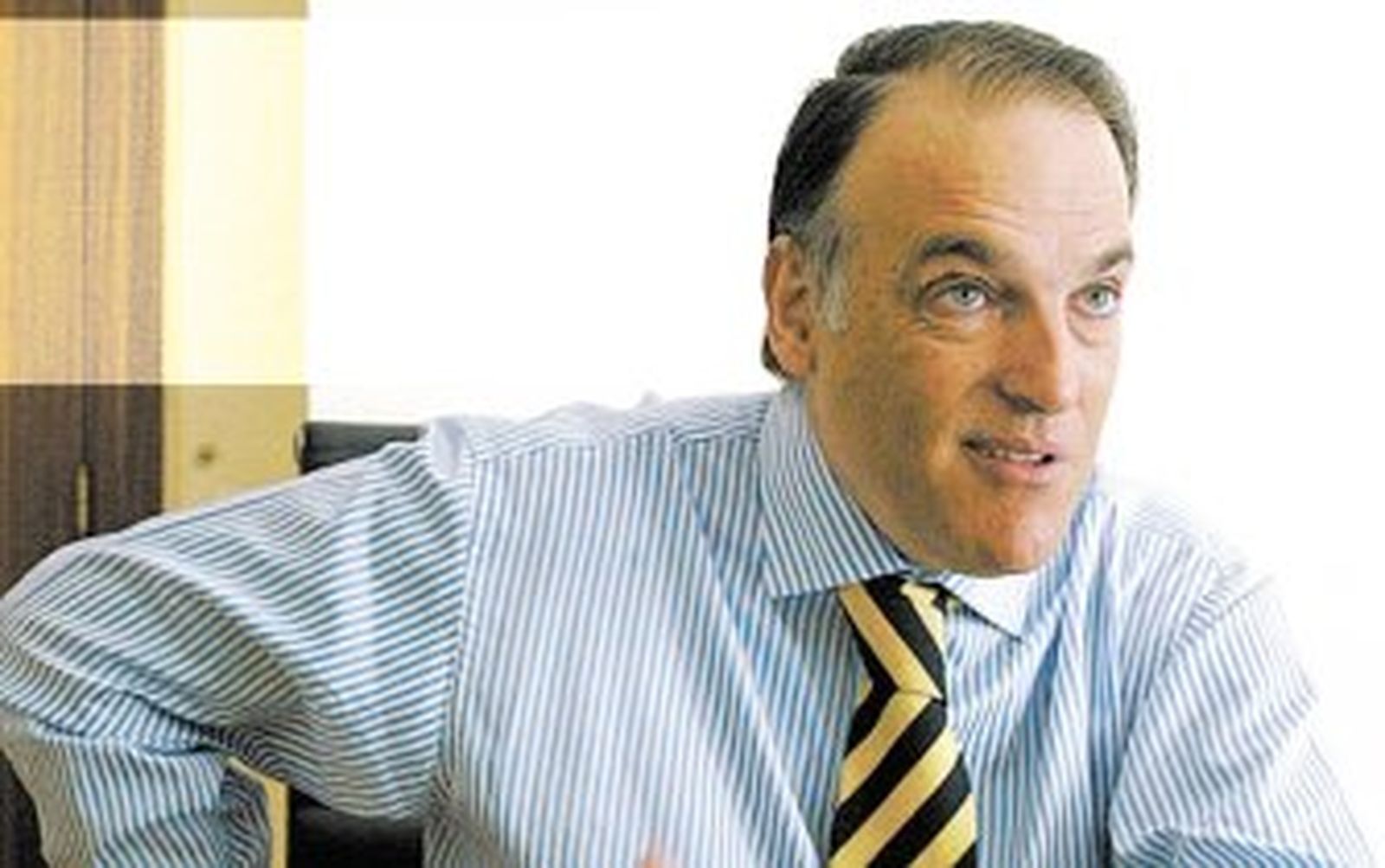 "Está sellado y ante notario"