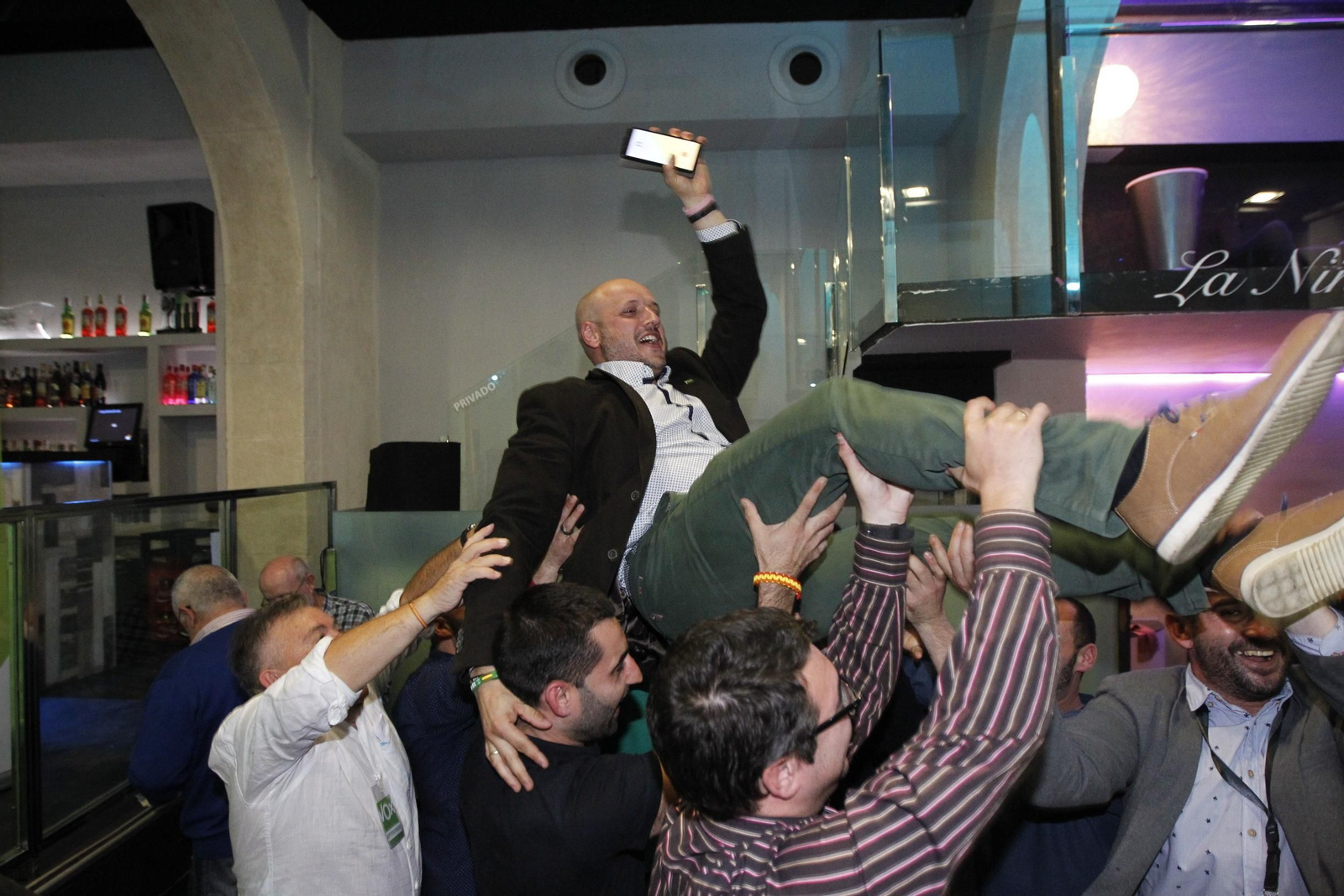 La fiesta de Vox Almería, en imágenes.