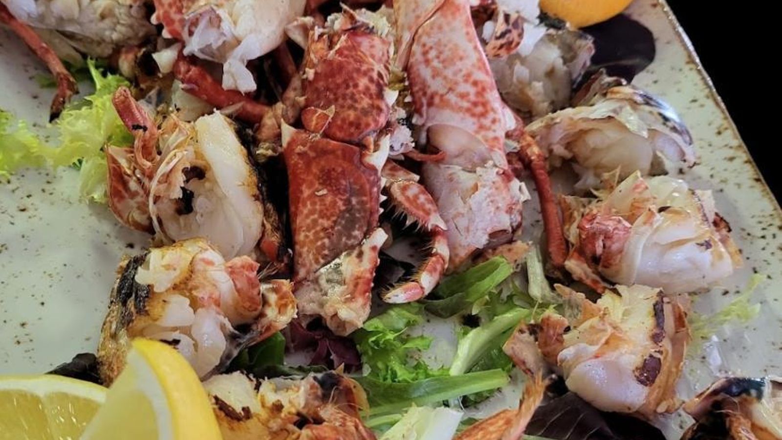 Nido Playa, especialidad en mariscos