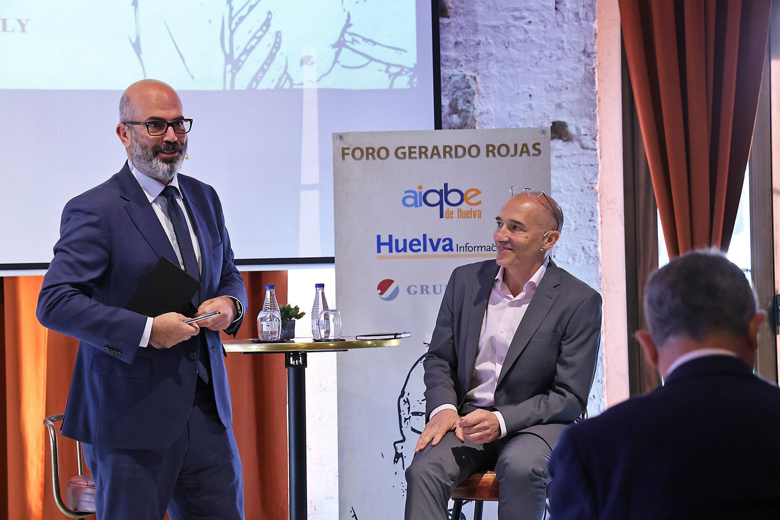 Imágenes del Foro Gerardo Rojas con la intervención de Antonio Joyanes, Vicepresidente ejecutivo de parque energéticos y exploración y producción de Moeve