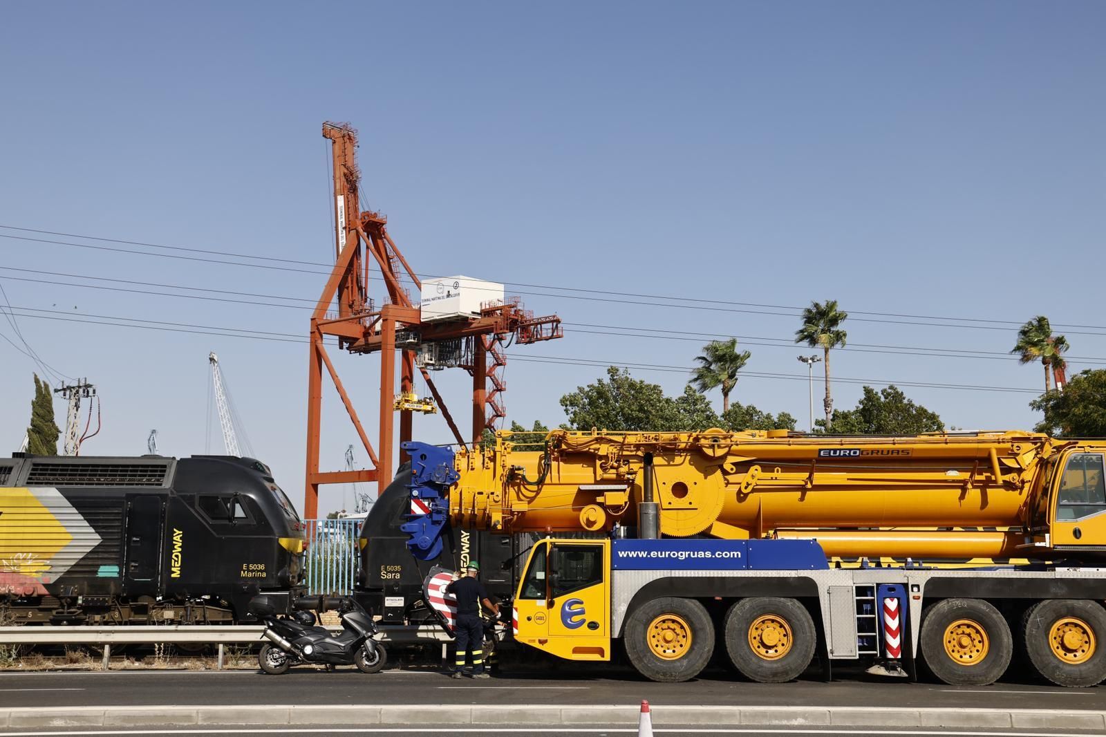 Descarrila un tren de mercancías en el Puerto de Sevilla