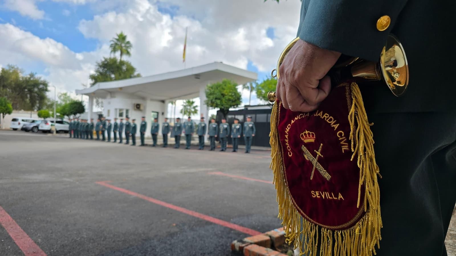 Detalle del cornetín de la Guardia Civil.