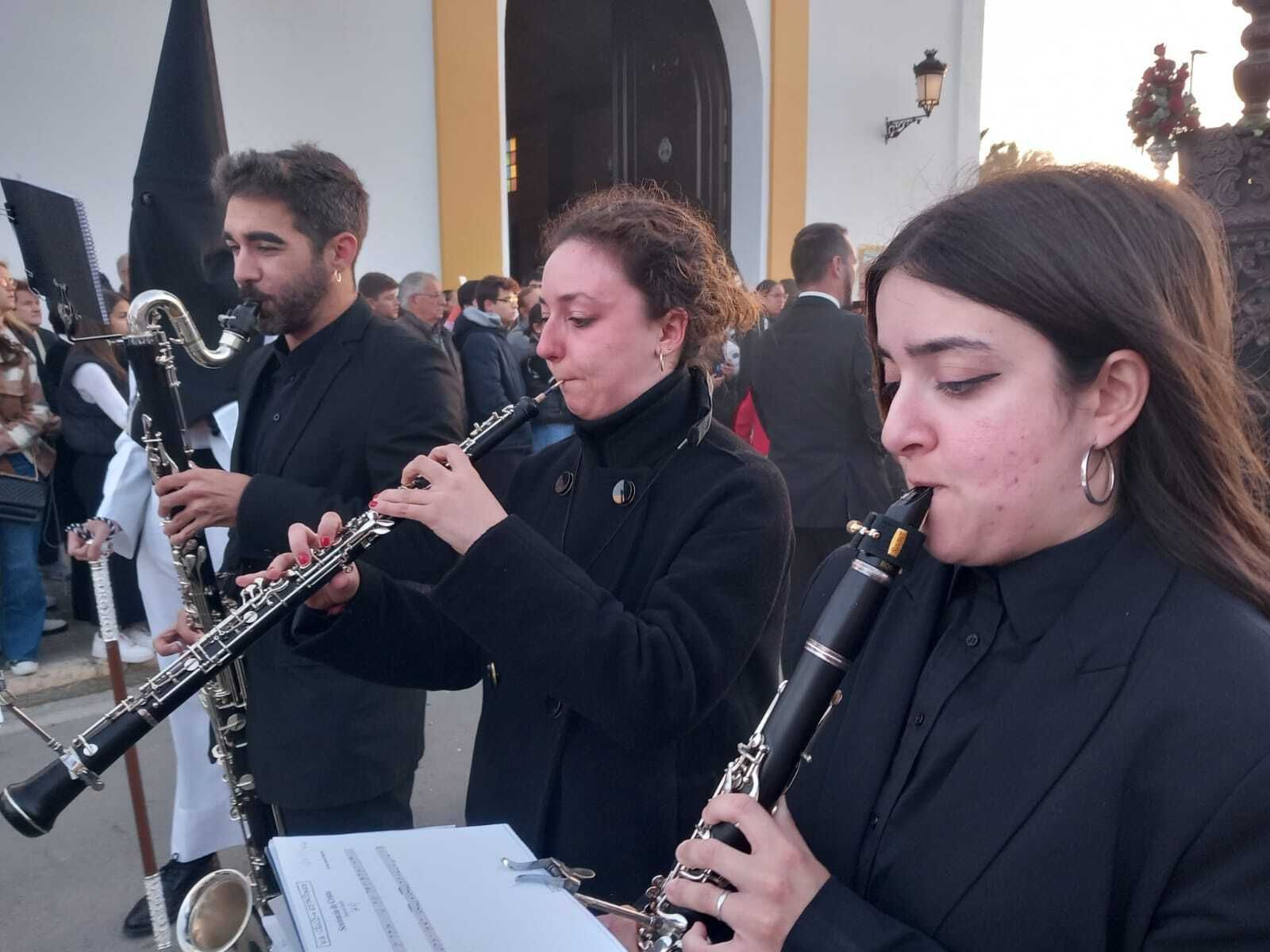 Las imágenes del Viernes Santo de 2023 en Chiclana.
