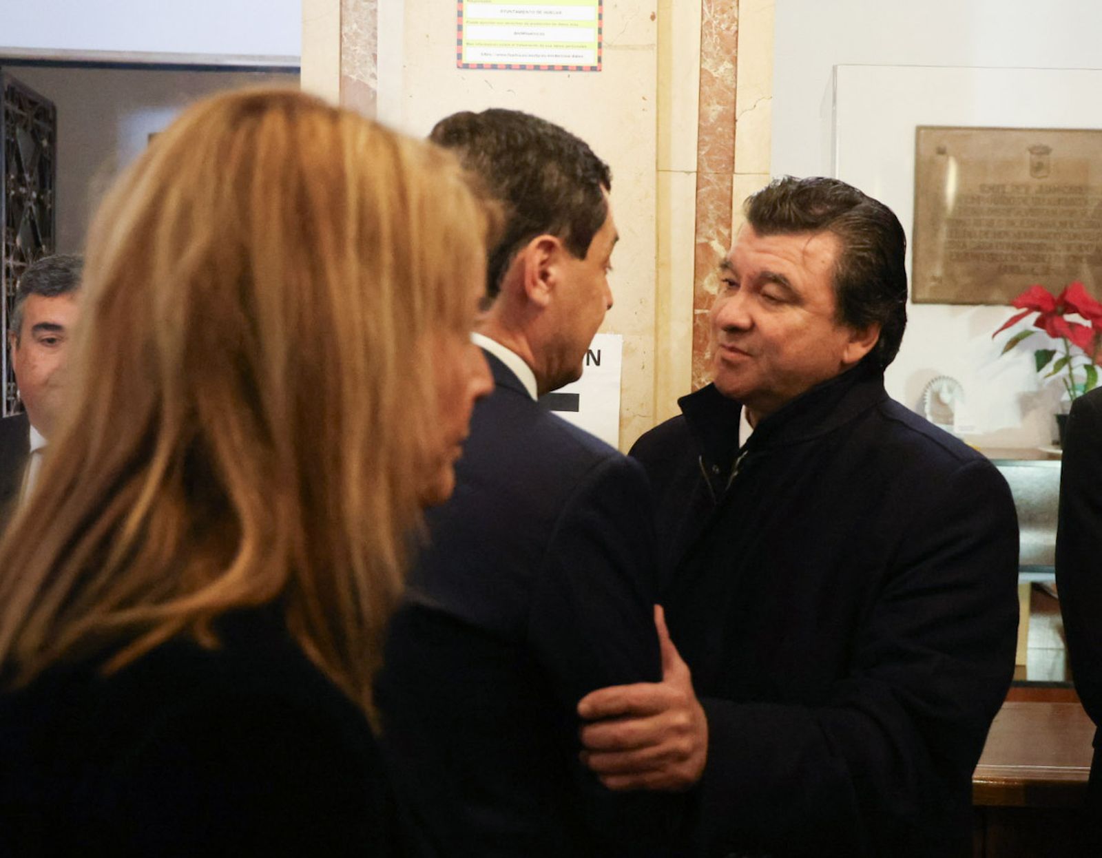 Fotografías del acto de declaración institucional en apoyo a las víctimas del accidente ferroviario de Adamuz y sus familias