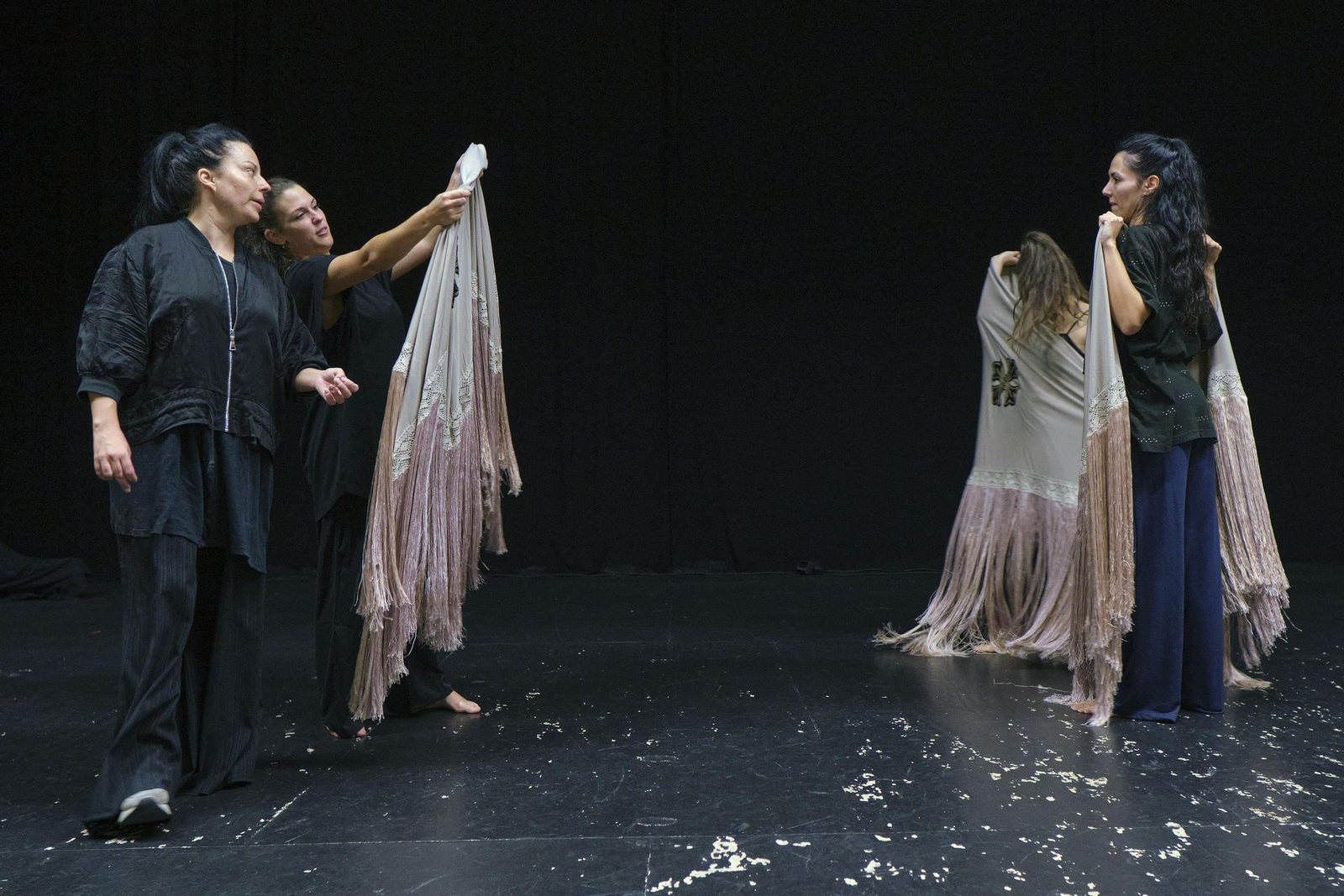 Ensayo de Mercedes de Córdoba, en la Fundación Cultural