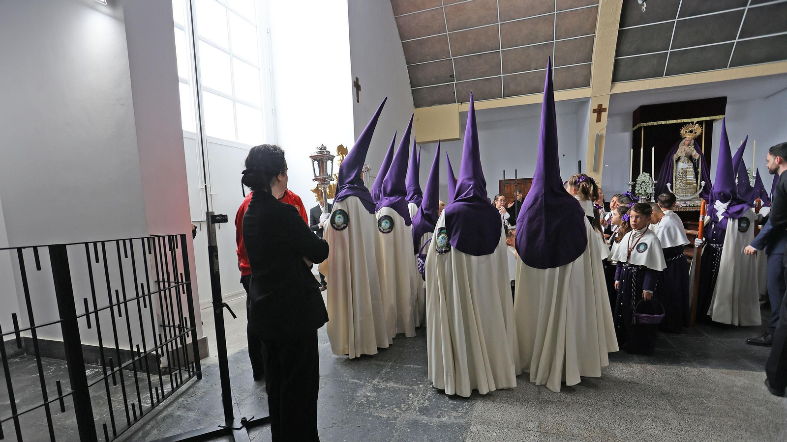 Imágenes de la Hermandad de Salud de San Rafael en el Martes Santo de Jerez 2025