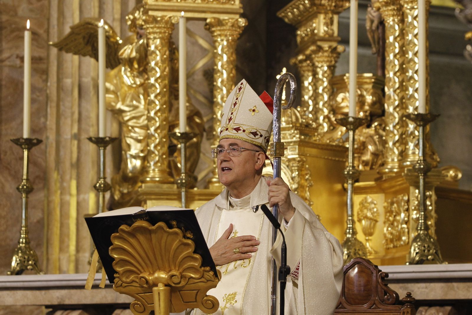 Fotogalería misa V Centenario Hermandad Virgen del Mar. Almería