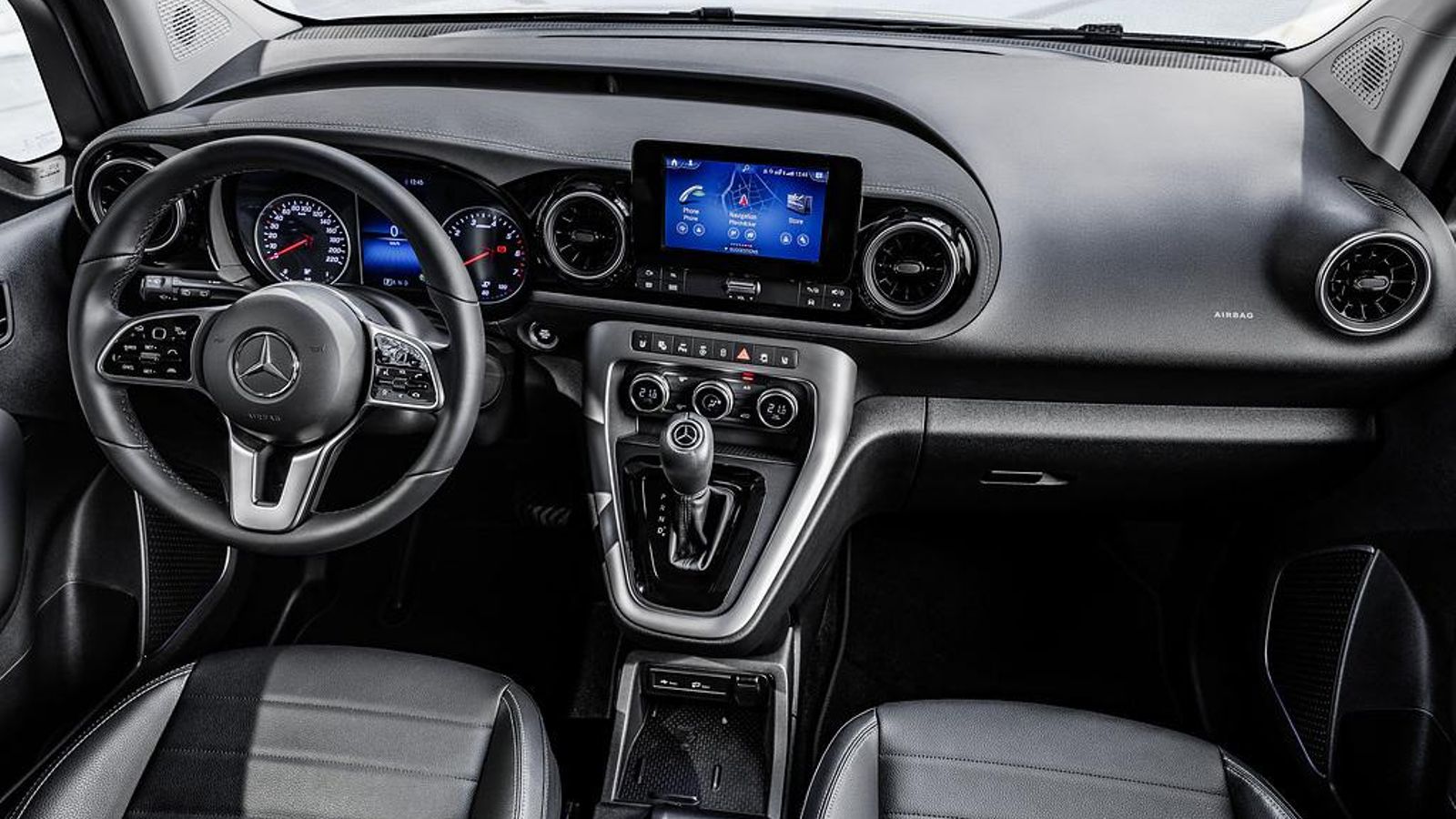 Mercedes dice haber elegido los materiales para, también con ellos, definir el carácter premium de este modelo.