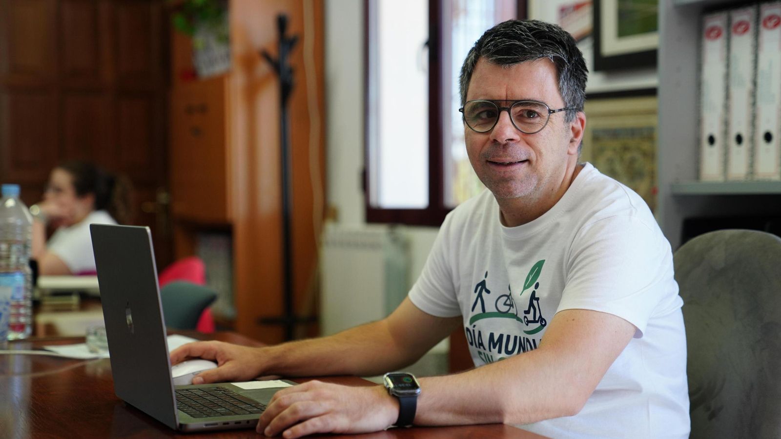 Alfonso Yun, en su despacho de Comunicación.