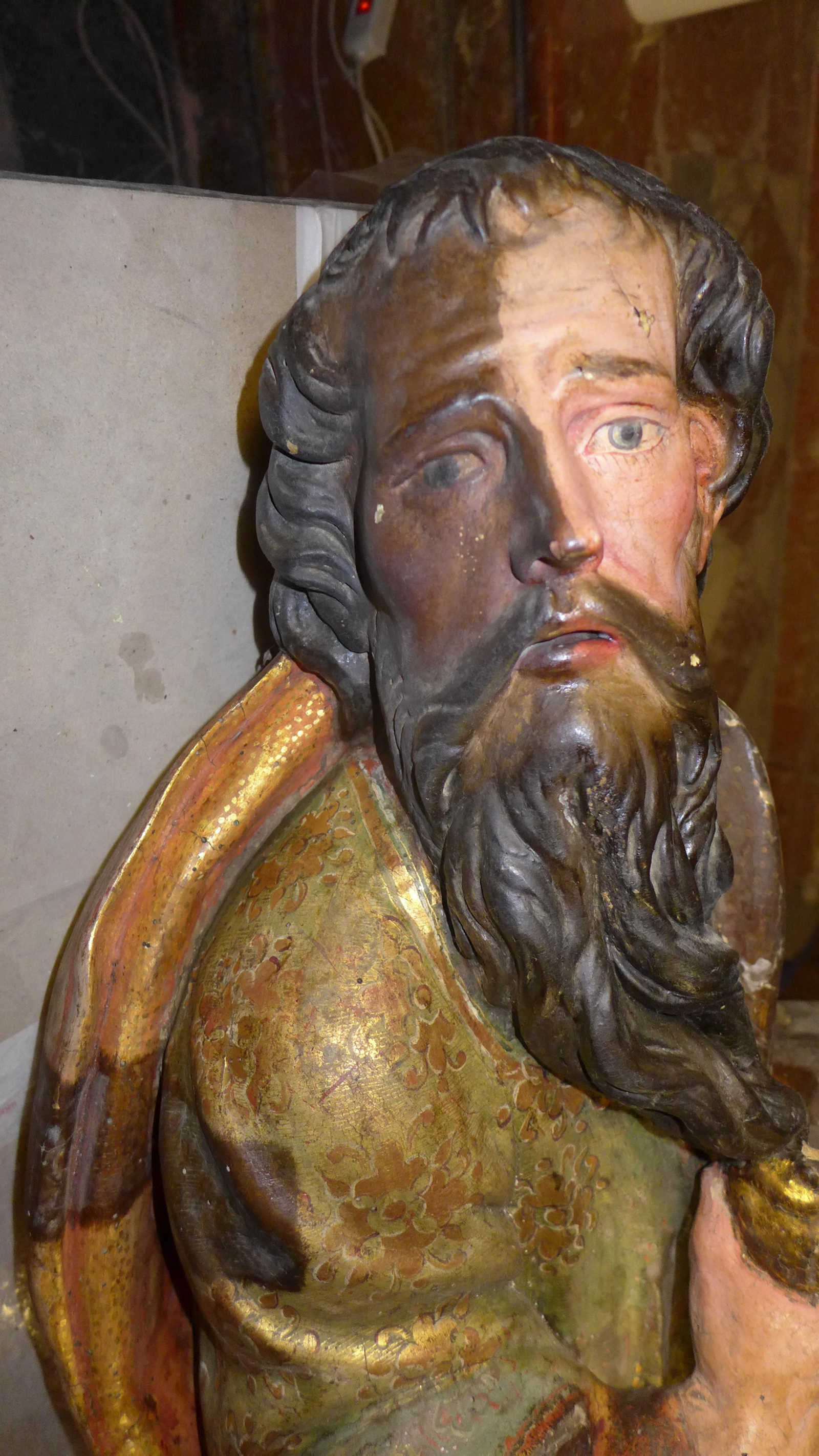 Detalle de las intervenciones en las figuras de la Capilla del Pilar.