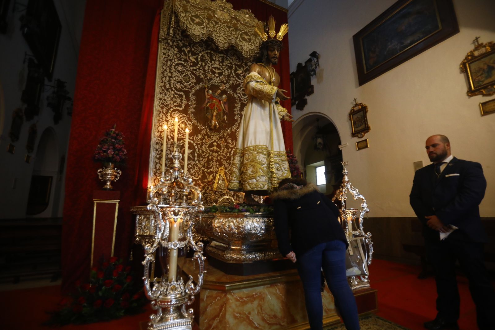 El besapiés el Señor de la Humildad y Paciencia de Córdoba, en imágenes