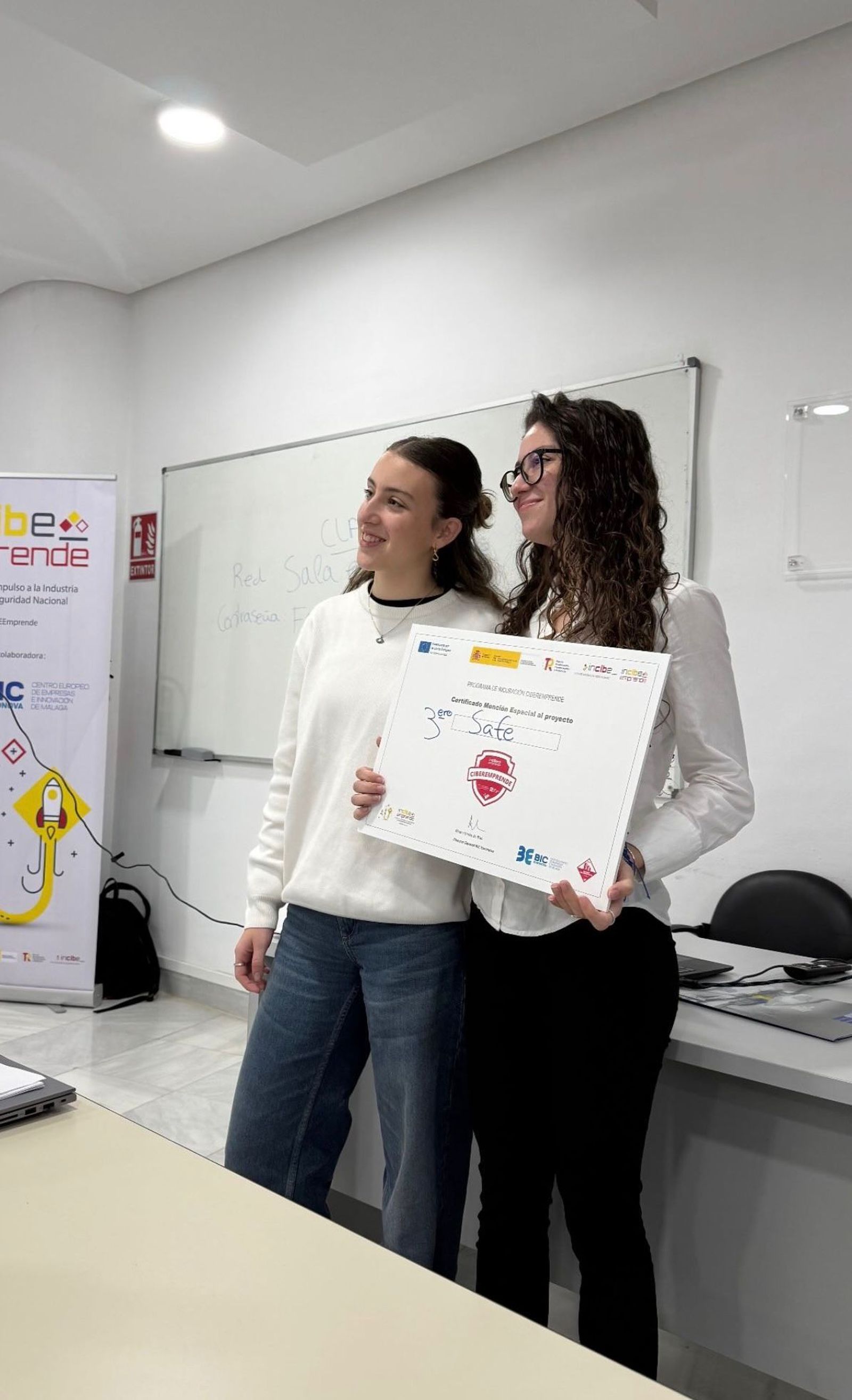 Mara Sánchez y María Barrueco en el demoday de BIC Euronova.