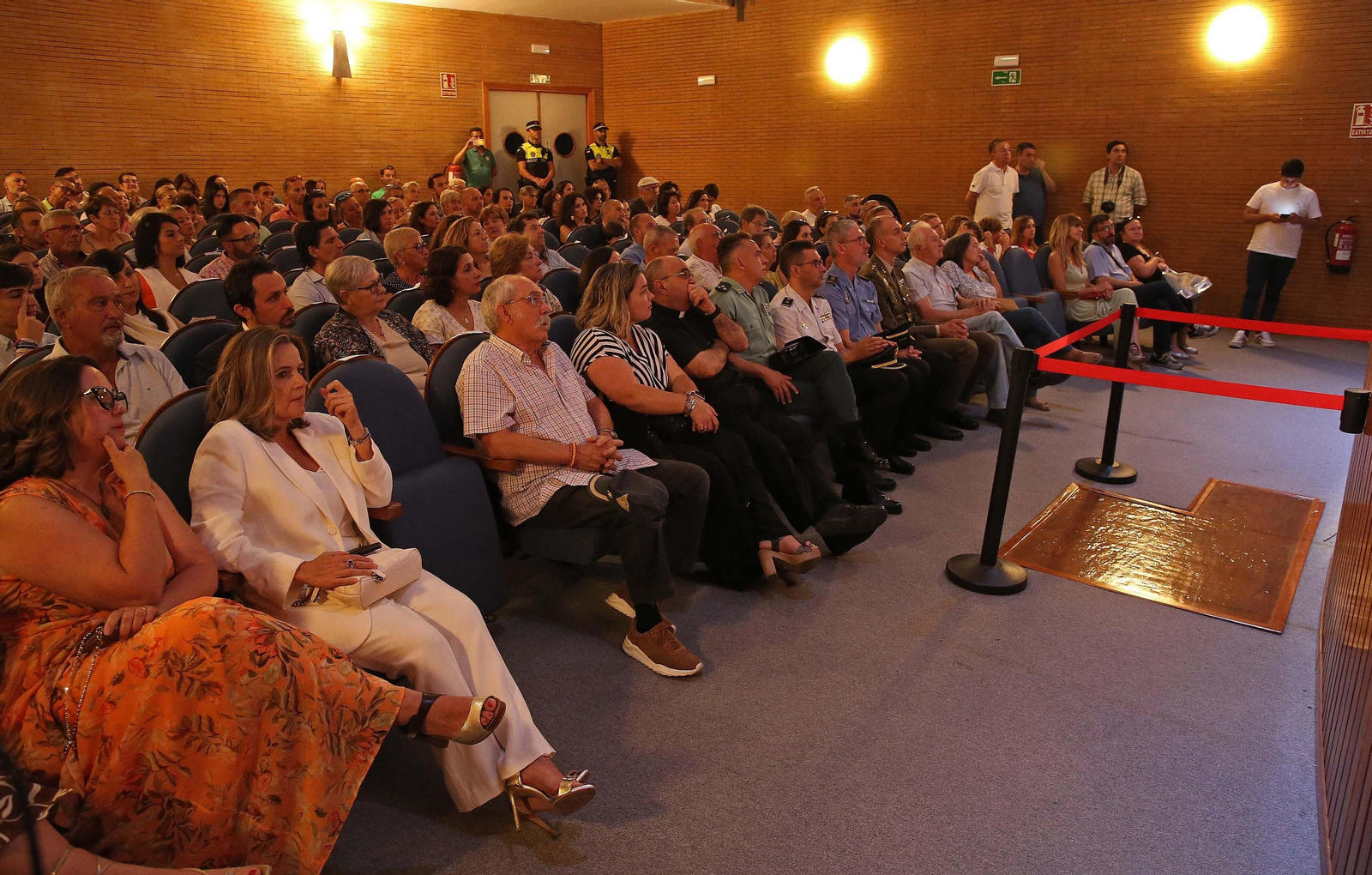 Fotos del pleno de investidura de Juan Franco en La Línea