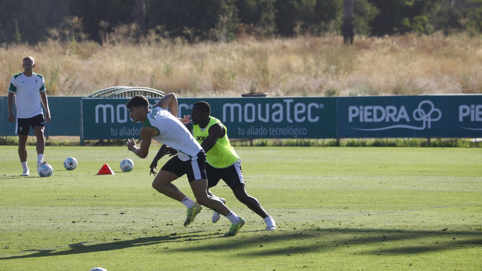 Mariano Carmona, durante un entrenamiento en la Ciudad Deportiva.