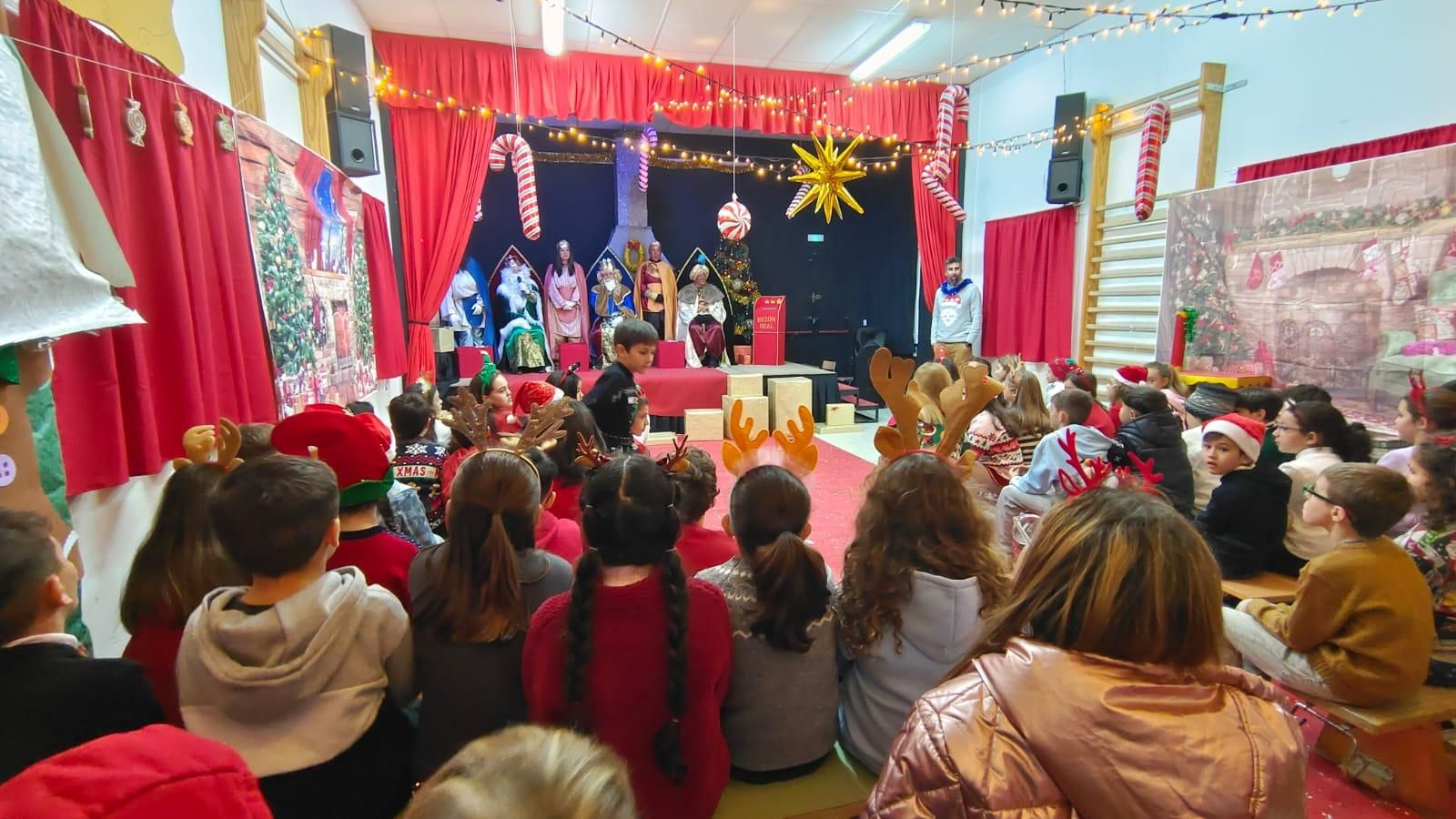 Una imagen de la visita de los Reyes Magos.