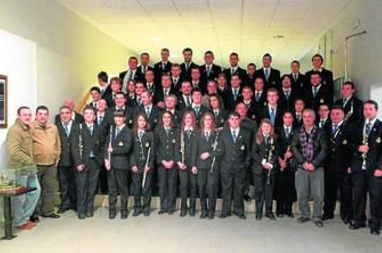 Los miembros de la Banda Muncipal de Música de Aracena, en la muestra aracenense.