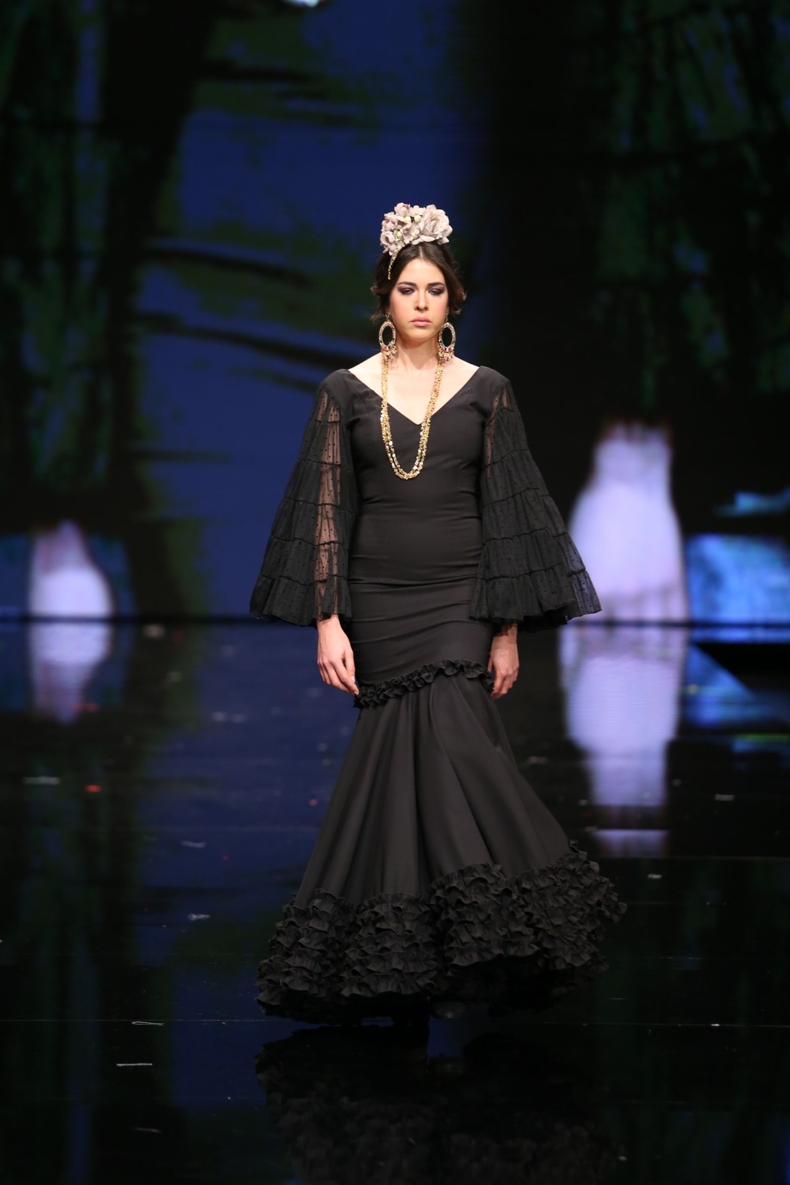 El traje de flamenca negro de 2019, sinónimo de elegancia